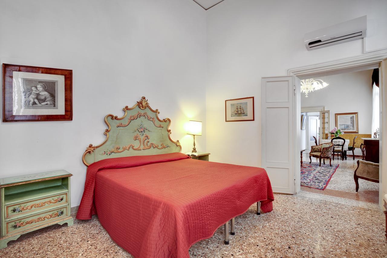 Testa Venise Extérieur photo