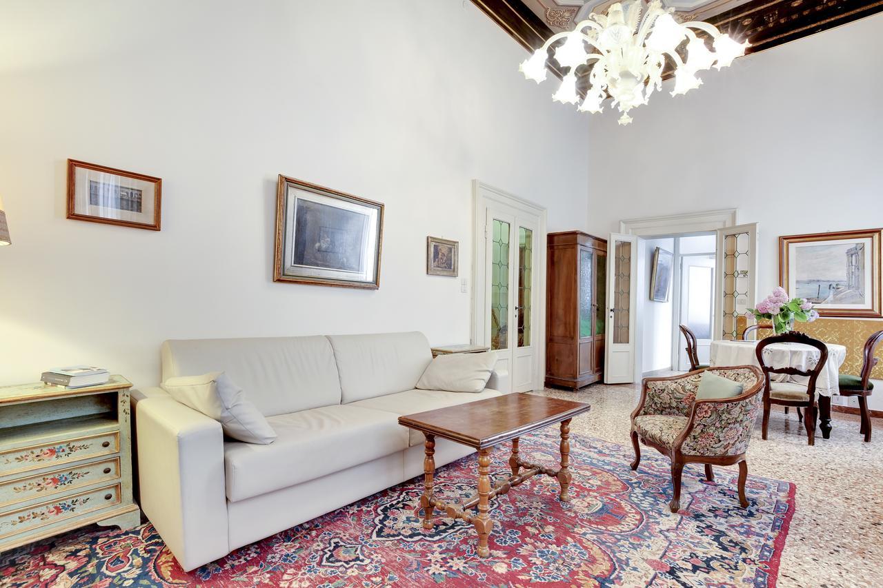 Testa Venise Extérieur photo